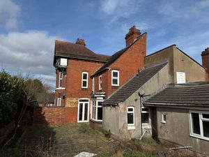 Photo 17- click for photo gallery